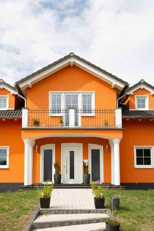 Haustür und Fenster